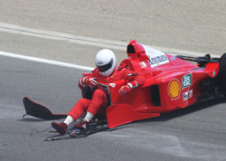 Rubinho testando a Ferrari Flintstone.