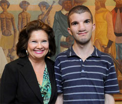 Advogada e jovem que colocaram o Rodoanel na Vara.