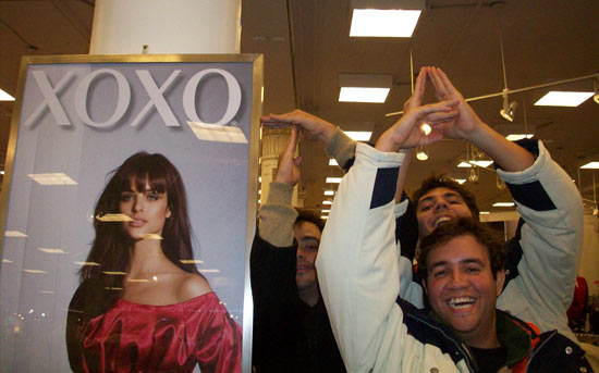 Vinícius, Vitor e João: Xoxó tá em NY.