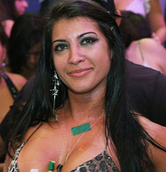 Priscila: revoltada com razão.