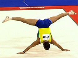 Diego-Hypolito-cabeca-para-baixo