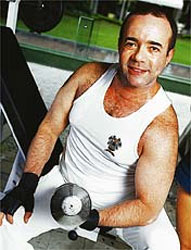 Chiquinho-Scarpa-malhando